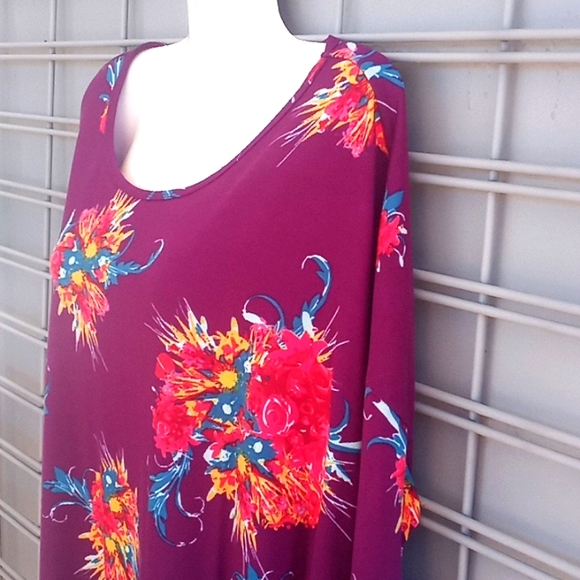 LulaRoe Purple Floral Irma Printed Top-#0215 - Picture 8 of 12